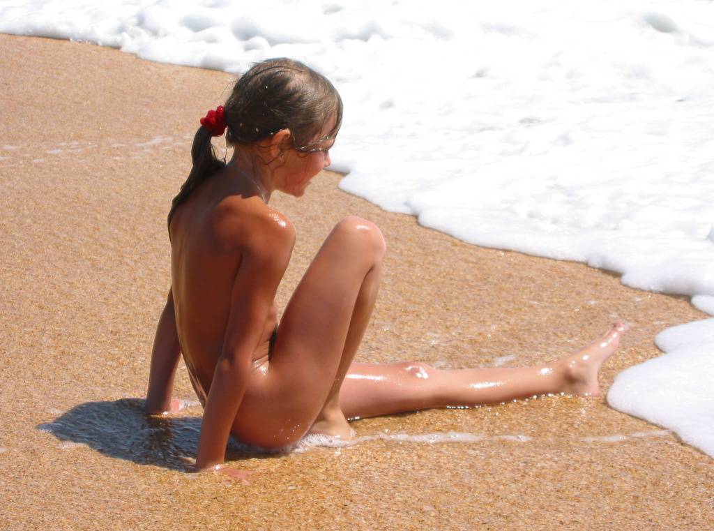 Nudist Pics Nude Sandy Beach Profile - 1